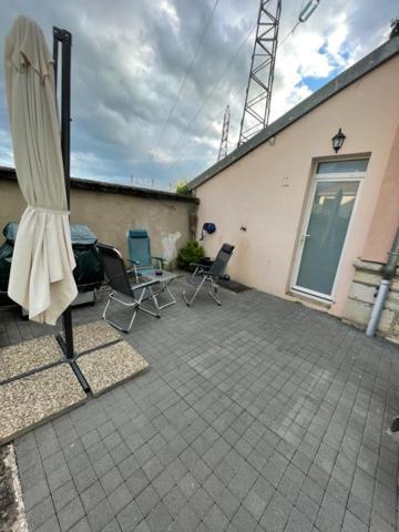 Studio Privee Vesoul -Wifi,Tv,Clim,Parking Gratuit Экстерьер фото